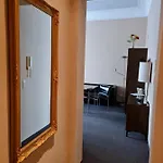 Cityappartement Am Theaterplatz דירה *
