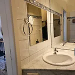 Cityappartement Am Theaterplatz דירה *