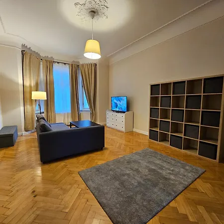 Cityappartement Am Theaterplatz Апартаменты *