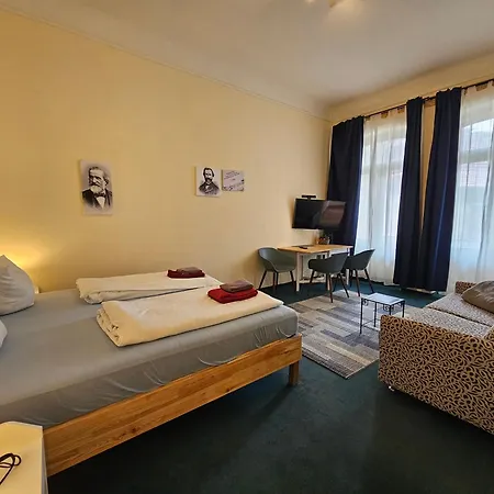 Cityappartement Am Theaterplatz Апартаменты